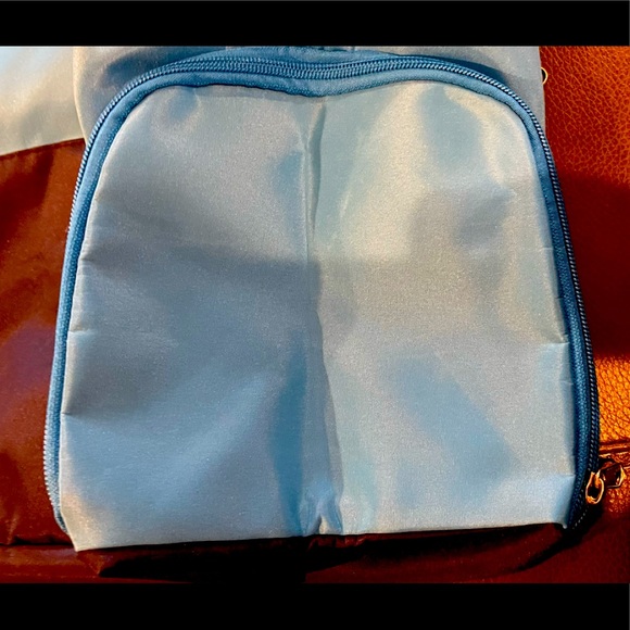 DSW Large Two Tone Blue Tote with Interesting Pockets - Picture 7 of 12